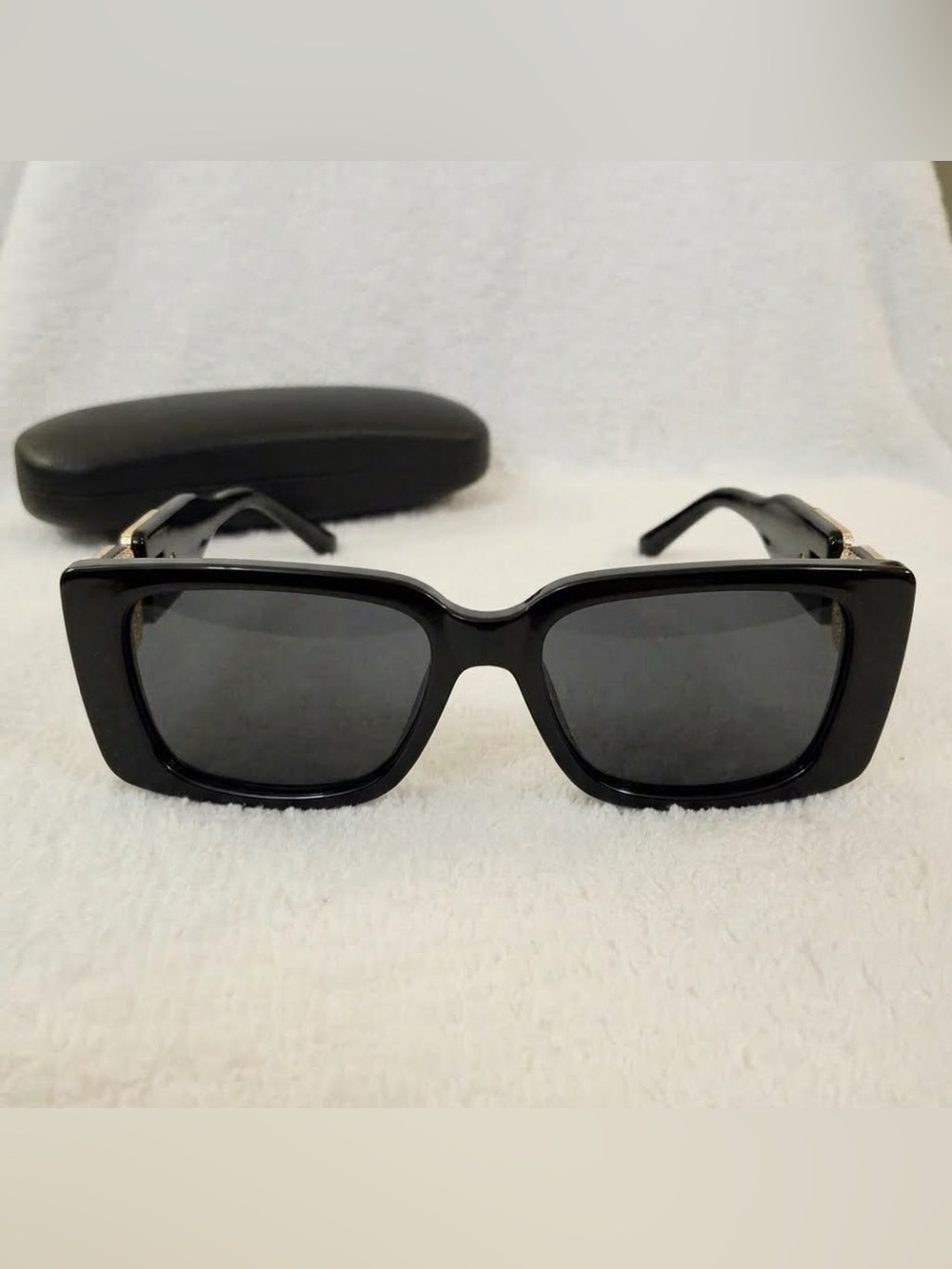Womens Black Square Sunglasses Gold Chain Link Detail Retro Wide Frame with Case
